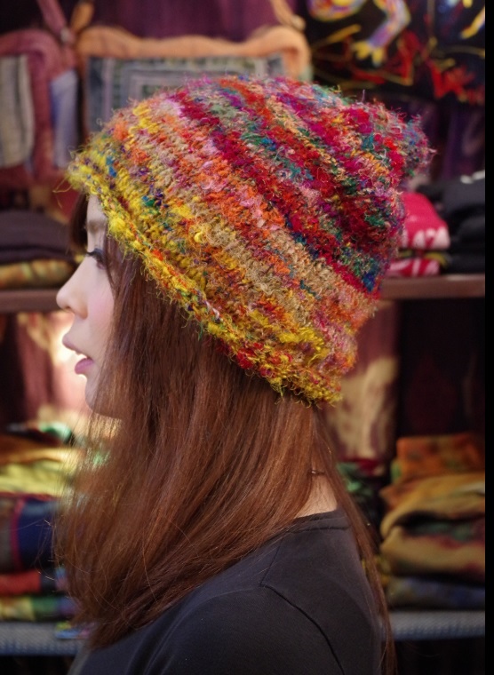 ネパール製　ビーニー帽子