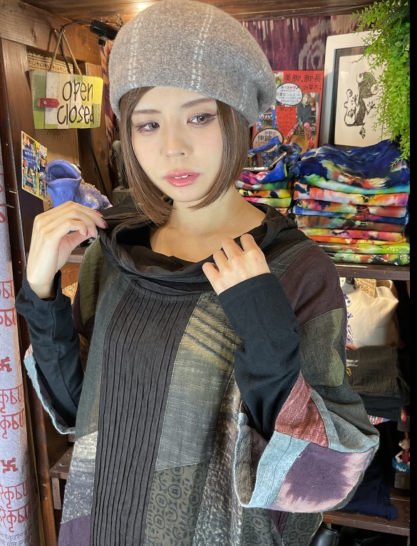 ろうけつ染パッチワーク<br>ゆったりチュニック